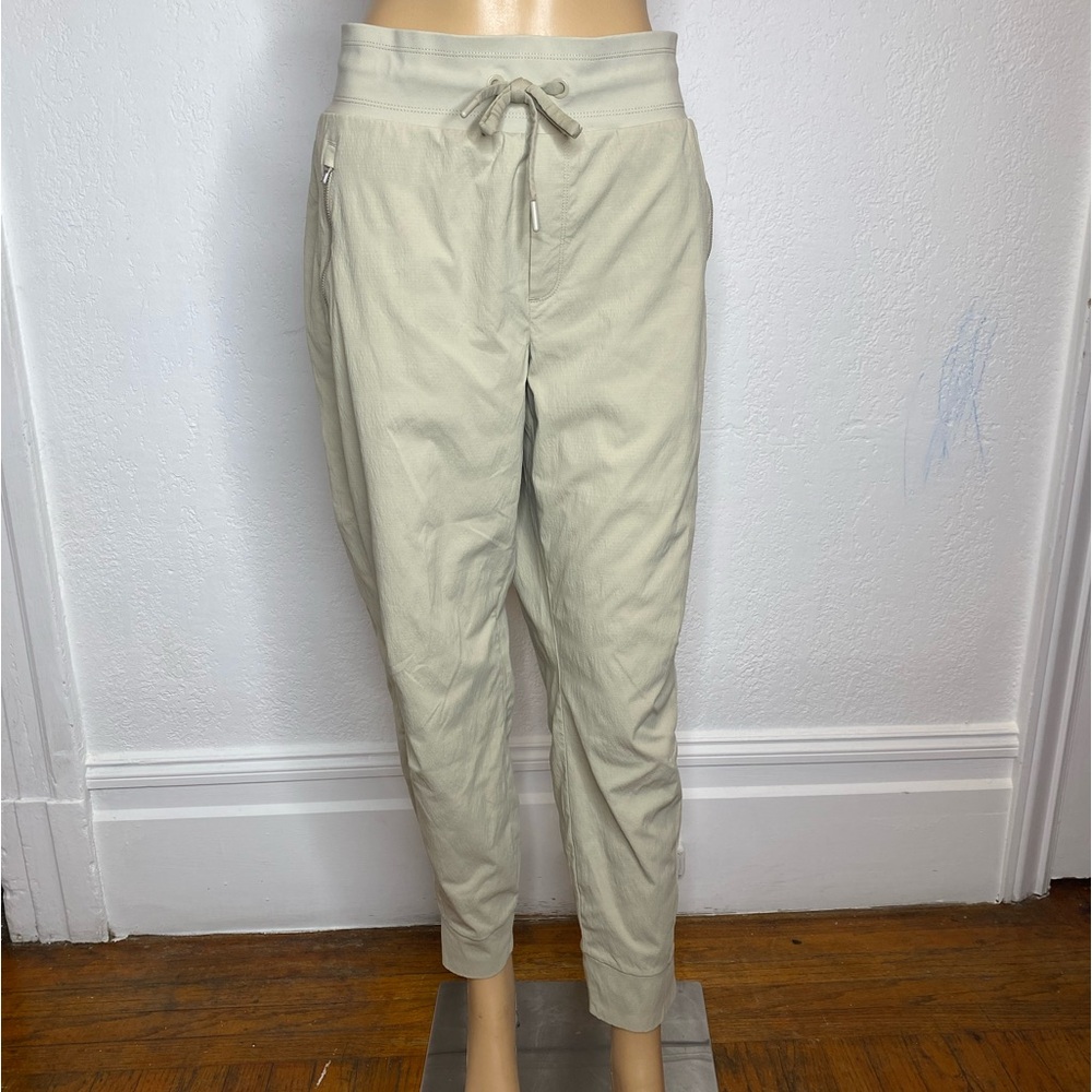 Athleta Trekkie North Jogger Pants Women’s Size 16 Beige Tan Hiking Ripstop